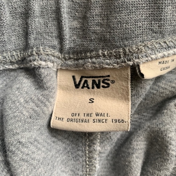 Vans Gray Knit Lounge Shorts (Men’s Small) - Picture 3 of 3